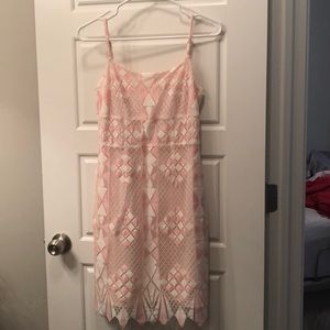 Gianni Bini Pink and White Lace Dress Size 2 🎀